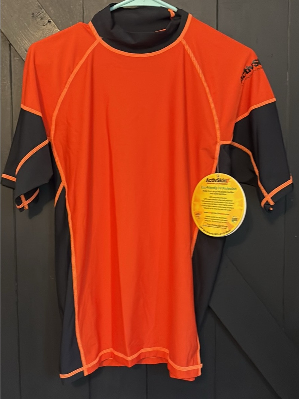 Men's Orange & Black Short-Sleeve Rash Guard